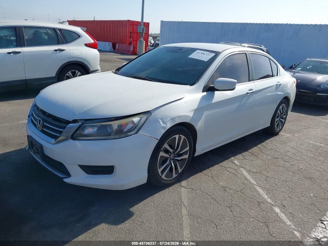 2015 Honda ACCORD LX — фото 2
