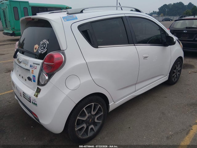 2014 Chevrolet SPARK 2LT AUTO — фото 4