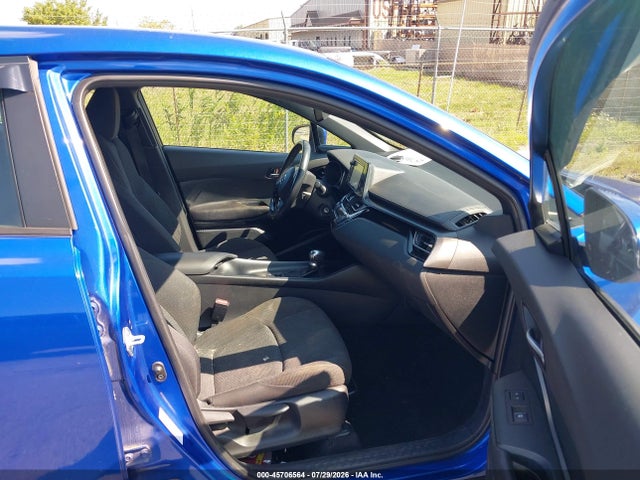 2018 TOYOTA C-HR XLE 5