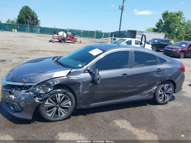 صورة 14 لـ 2017 Honda CIVIC EX-T