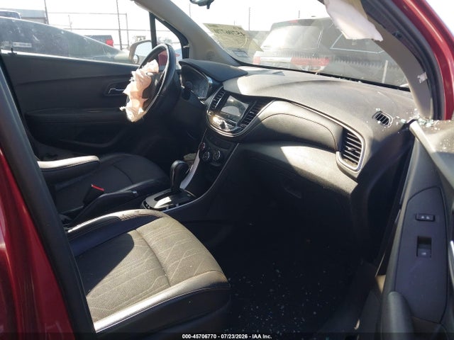2019 CHEVROLET TRAX LT 5