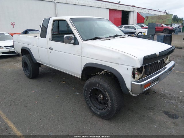 1997 NISSAN 4X4 TRUCK SE/XE