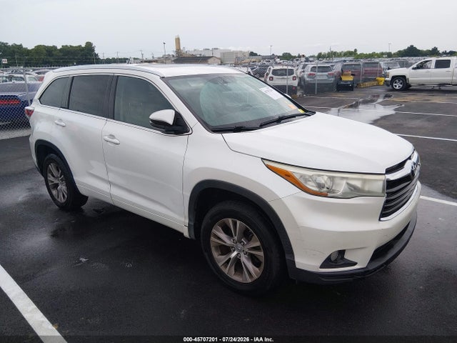 2015 TOYOTA HIGHLANDE XLE V6