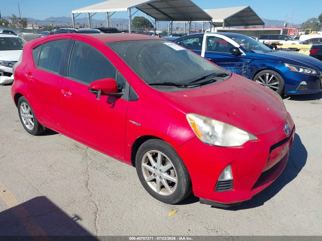 2013 Toyota PRIUS C THREE — фото 1