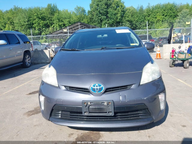 صورة مصغرة 12 لـ 2012 Toyota PRIUS THREE