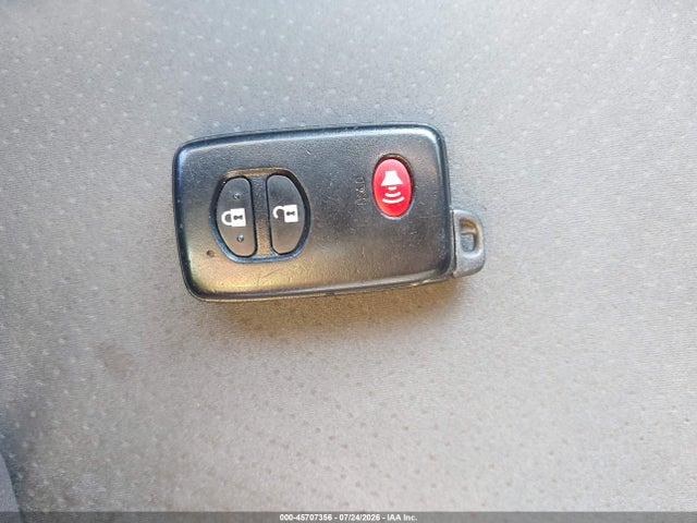 صورة مصغرة 11 لـ 2012 Toyota PRIUS THREE