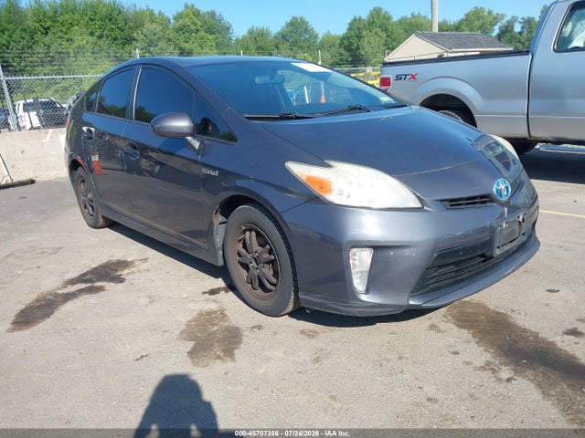صورة 1 لـ 2012 Toyota PRIUS THREE
