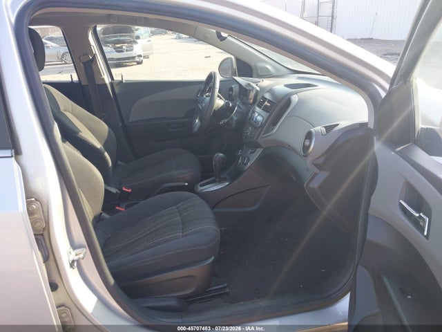 2015 Chevrolet SONIC LT AUTO 照片 5