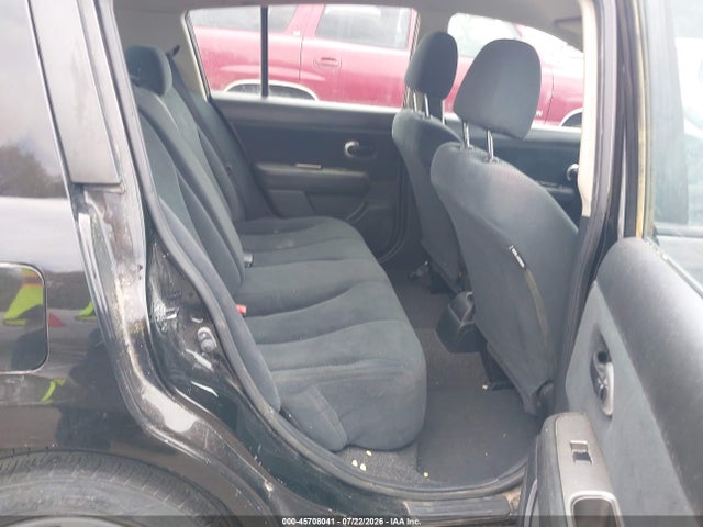 2010 Nissan VERSA 1.8S — фото 8