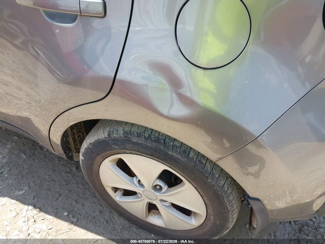 2016 KIA SOUL — фото 6