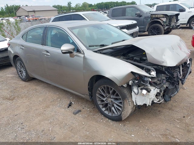 2018 LEXUS ES 
