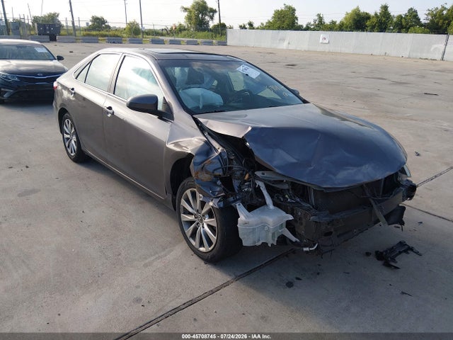 2017 TOYOTA CAMRY XLE