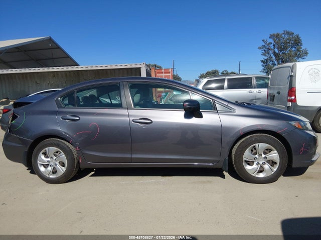 2015 Honda CIVIC LX — миниатюра 13