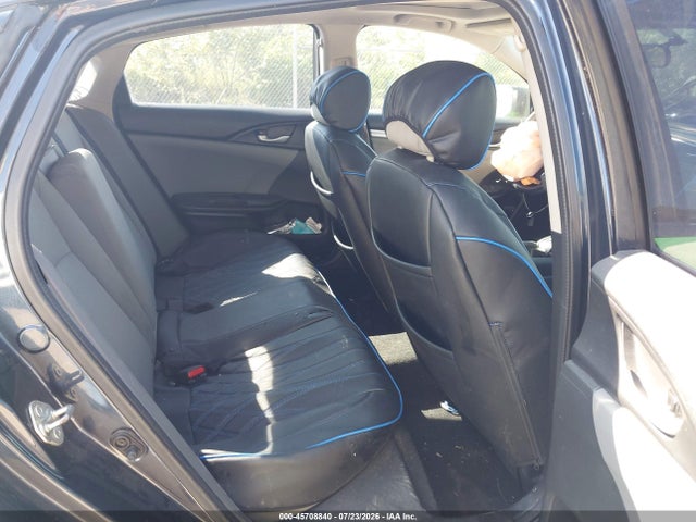 صورة 8 لـ 2016 Honda CIVIC EX-T