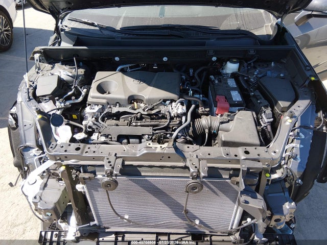 2025 TOYOTA RAV4 XLE 10