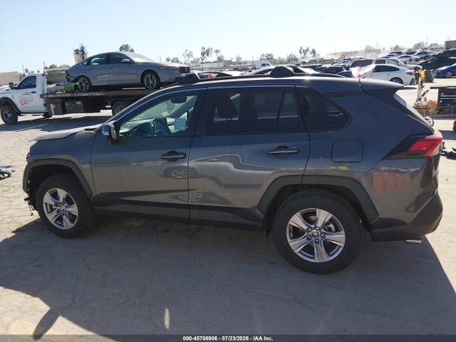 2025 TOYOTA RAV4 XLE 15