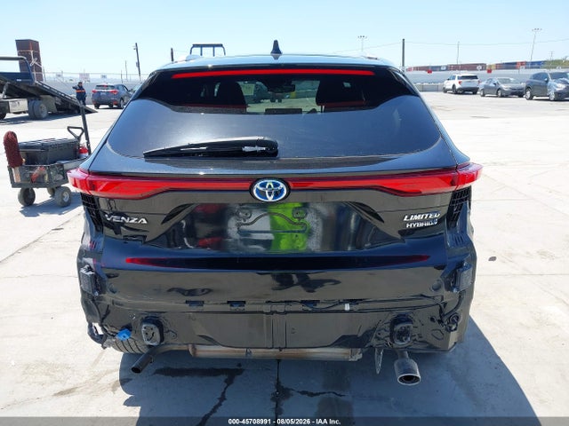 2021 TOYOTA VENZA LIMITED 17