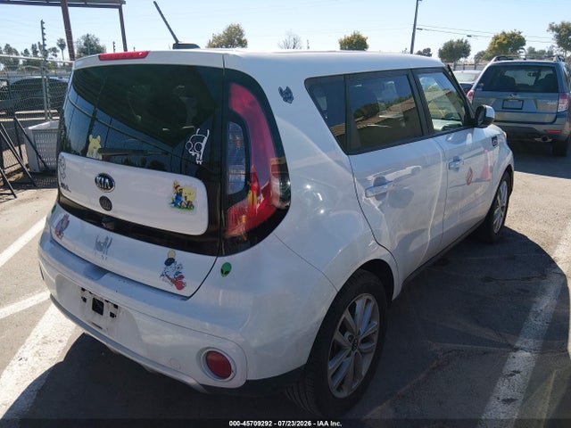 2018 KIA SOUL + photo 4