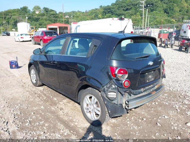 2014 Chevrolet SONIC LT AUTO photo 3