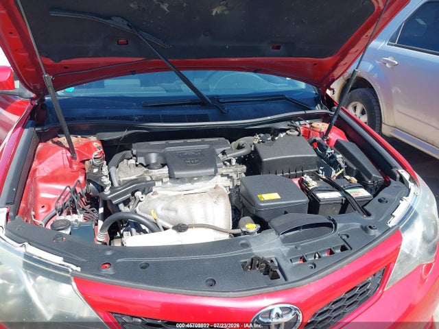 صورة 10 لـ 2014 Toyota CAMRY SE