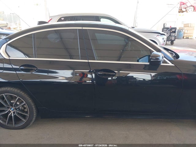 2019 BMW 330I — миниатюра 13