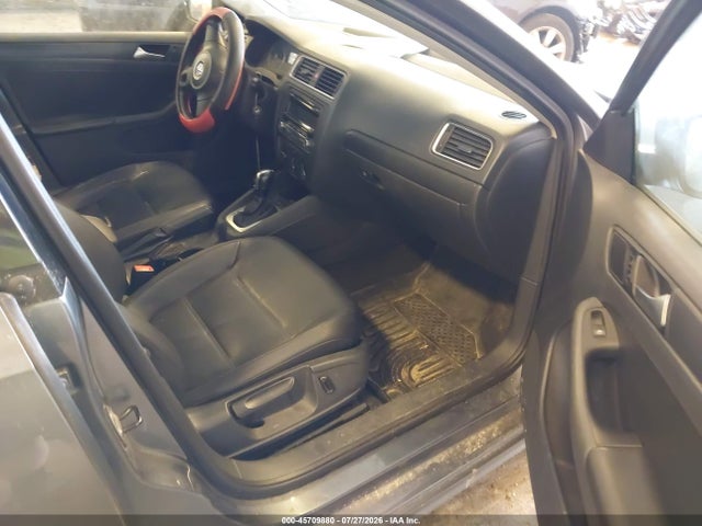 صورة 5 لـ 2014 Volkswagen JETTA 1.8T SE