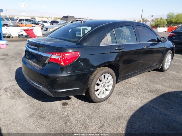 2011 Chrysler 200 TOURING 照片 4