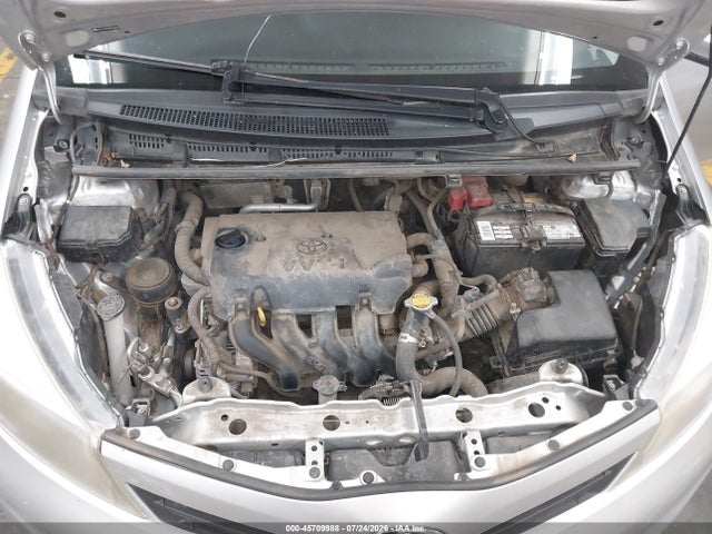 صورة 10 لـ 2013 Toyota YARIS L
