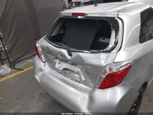 صورة 6 لـ 2013 Toyota YARIS L