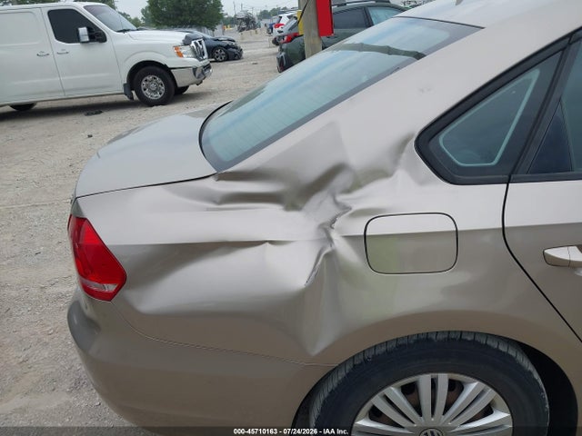 2015 Volkswagen PASSAT 1.8T S 照片 6