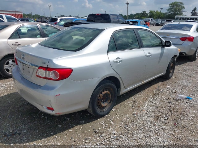 2011 Toyota COROLLA LE photo 4