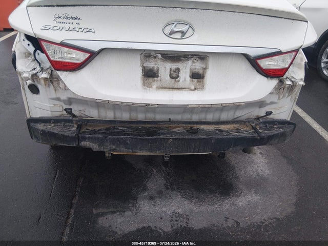 2013 Hyundai SONATA GLS photo 6