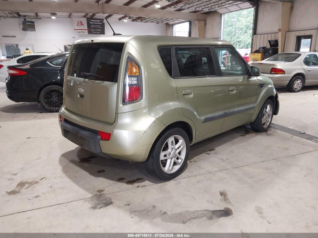 2010 KIA SOUL + 照片 4