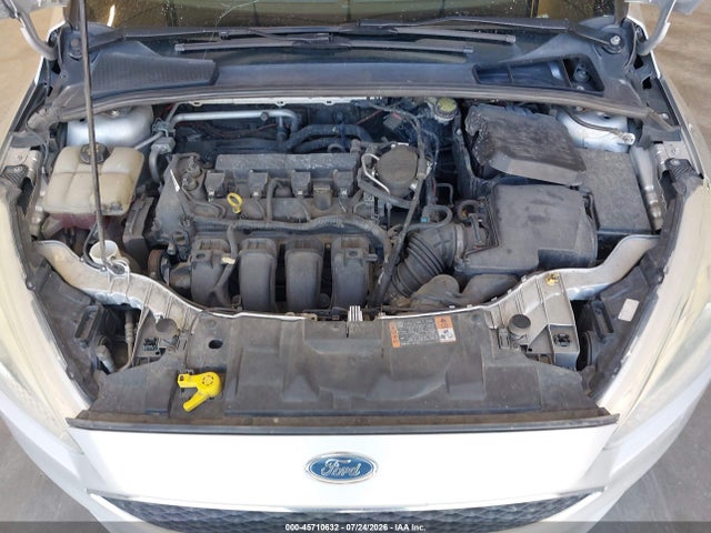 صورة 10 لـ 2015 FORD FOCUS SE