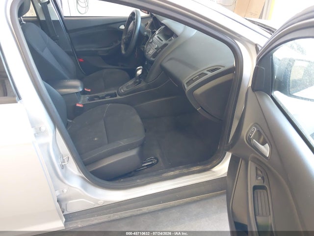 صورة 5 لـ 2015 FORD FOCUS SE