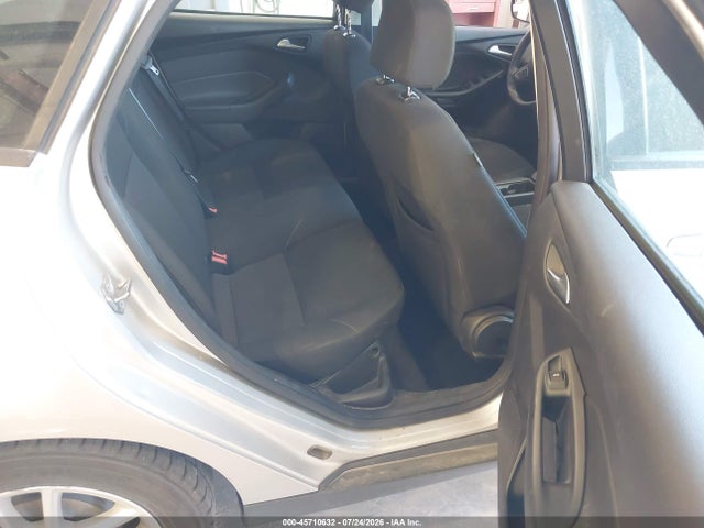 صورة 8 لـ 2015 FORD FOCUS SE