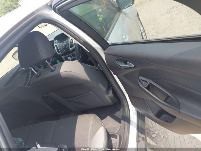 2014 FORD FOCUS SE — фото 8