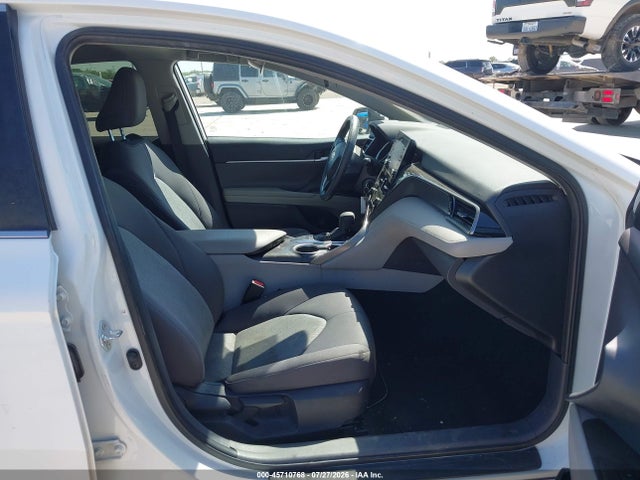 2022 TOYOTA CAMRY LE 5