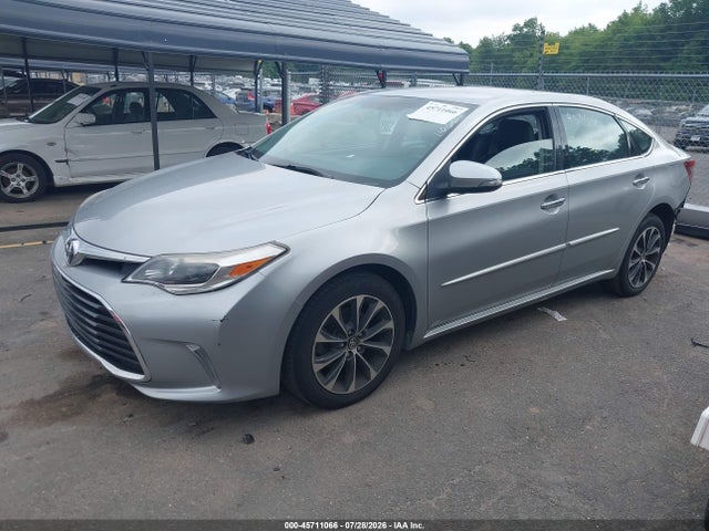 2016 Toyota AVALON XLE 照片 2
