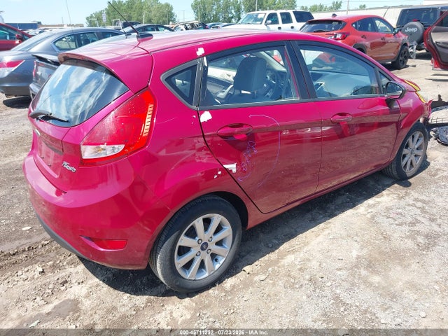 2011 FORD FIESTA SE 照片 4