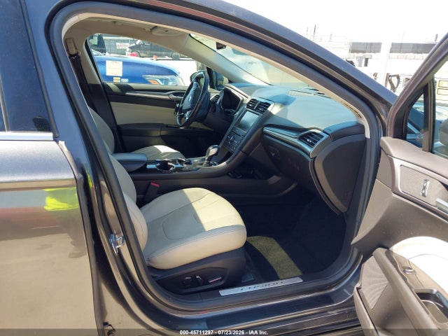 صورة 5 لـ 2016 FORD FUSION ENERGI TITANIUM