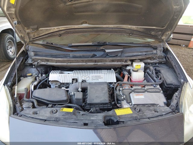 2010 Toyota PRIUS III — фото 10