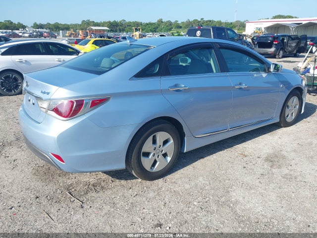 2011 Hyundai SONATA HYBRID — фото 4