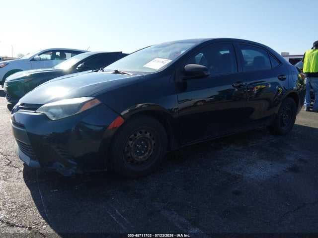 2015 Toyota COROLLA LE — фото 2