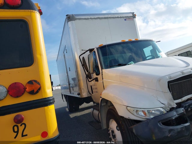 2018 INTERNATIONAL DURASTAR 4300 