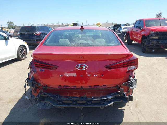 2020 HYUNDAI ELANTRA SEL 17