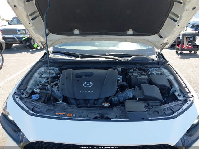 صورة 10 لـ 2019 Mazda MAZDA3