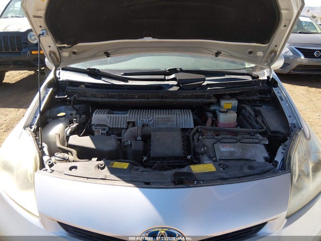صورة 10 لـ 2012 Toyota PRIUS TWO