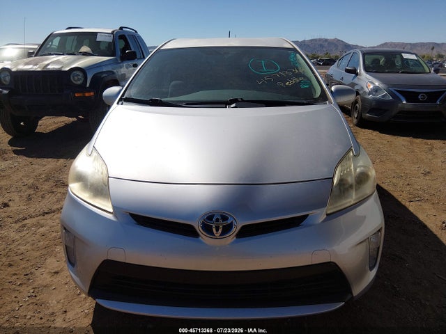 صورة 6 لـ 2012 Toyota PRIUS TWO