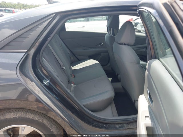 2021 Hyundai ELANTRA SE 缩略图 8